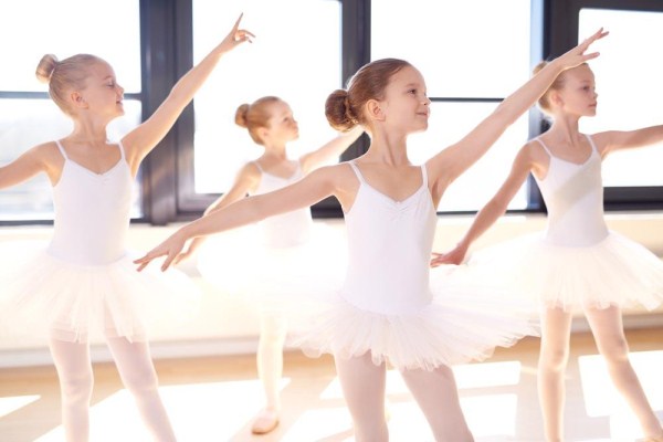 (小學體育論文)多媒體網絡環境下小學體育課教學模式探討(范文) (小學體育論文)多媒體網絡環境下小學體育課教學模式探討(范文)