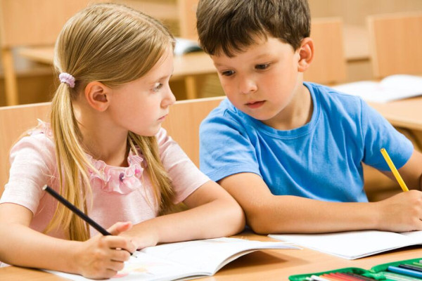 (語文論文)范文:小學語文課程性質與地位解讀 (語文論文)范文:小學語文課程性質與地位解讀